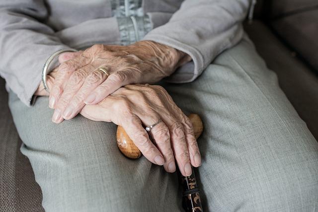 Jak pomoci seniorům s demencí zlepšit kvalitu života?