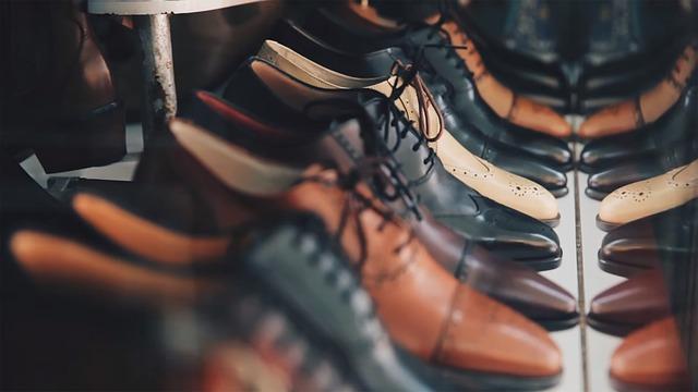 Správná volba obuvi: Jaký typ bot nosit, aby se zabránilo vzniku nepříjemného zápachu